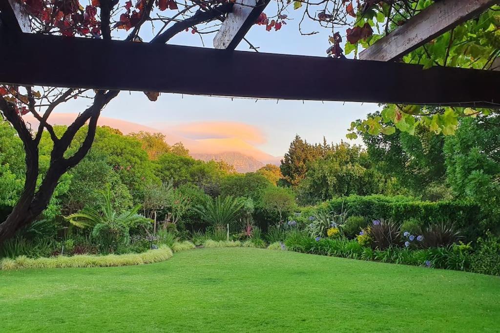 Charming Guest In The Constantia Wine Valley Apartment Cape Town